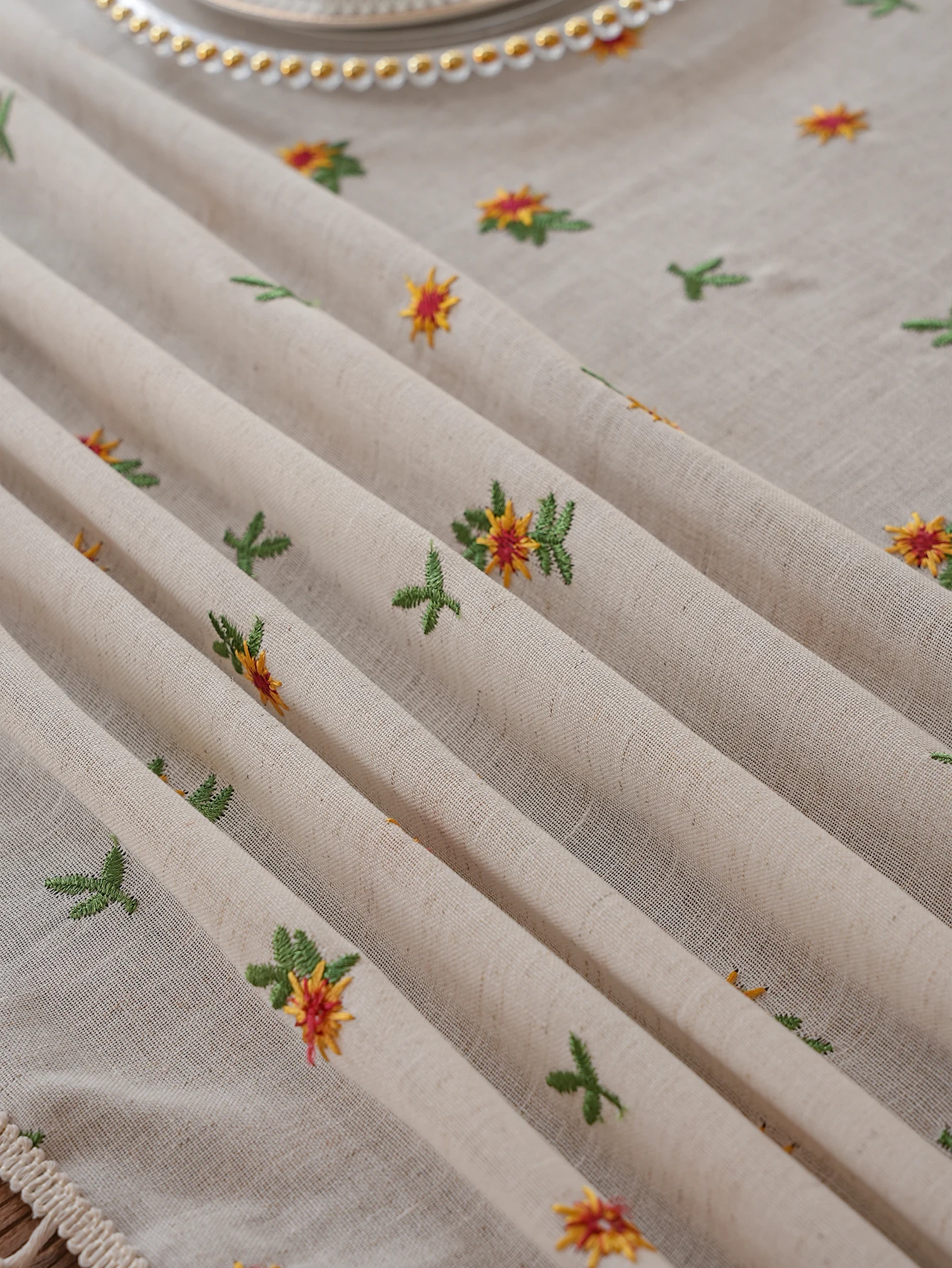 Yellow Daisy Embroidery Tassel Tablecloth for Living Room Kitchen Dining Table Cover Cloth