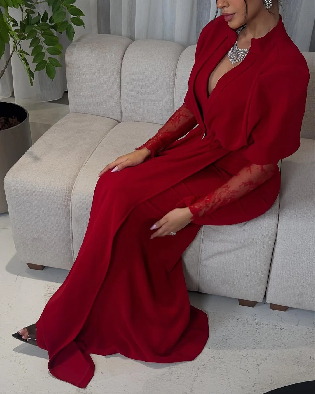 

Арабская ночь Элегантные вечерние платья Красные v-образным вырезом Упрочные платья для выпускного вечера Вечерние платья длиной до пола по индивидуальному заказу Vestidos de noche Саудовская