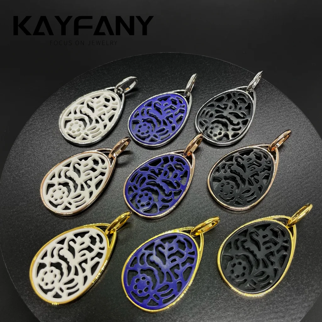

Classic Jet Fossil Material Drop Shape Victorian Pendant Hand Carved Hollow Flower Pattern Gold Plated Fashion Jewelry