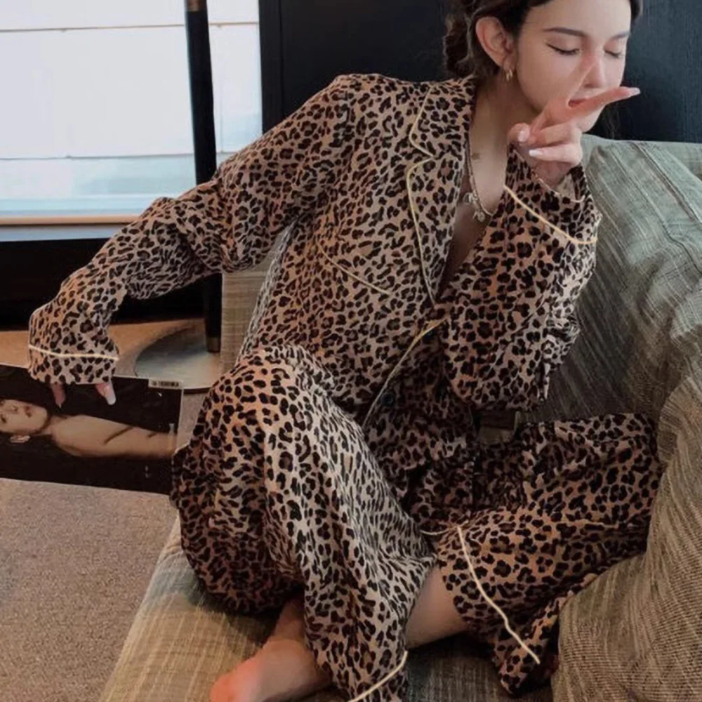 

Fashion Loose-fit Leopard Pajamas Set Nightwear Luxury Homewear Suit Women Pocket Two-Piece Set Sleepwear Cardigan Autumn Winter