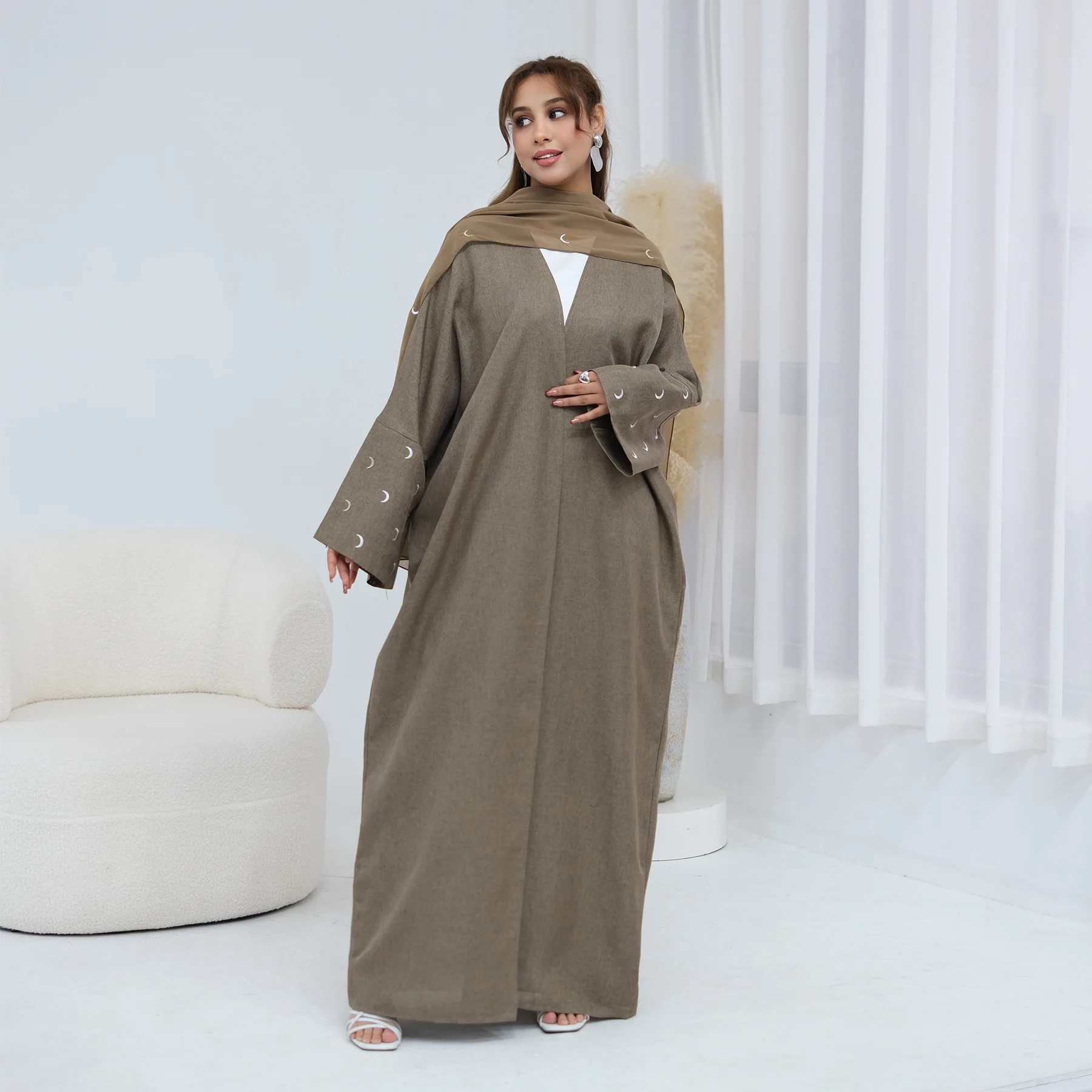 Nahost Dubai Offene Abaya Dame – Embroidery Kebaya Bewertung und Preis
