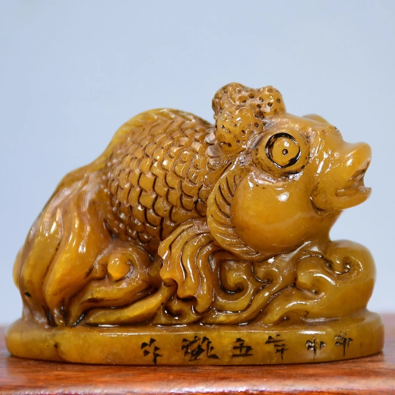 Fine Tianhuang Shoushan Stone Koi Fish Seal Hand Carved Goldfish Stone Chop Chinese Calligraphy Statues Home Desk Decor