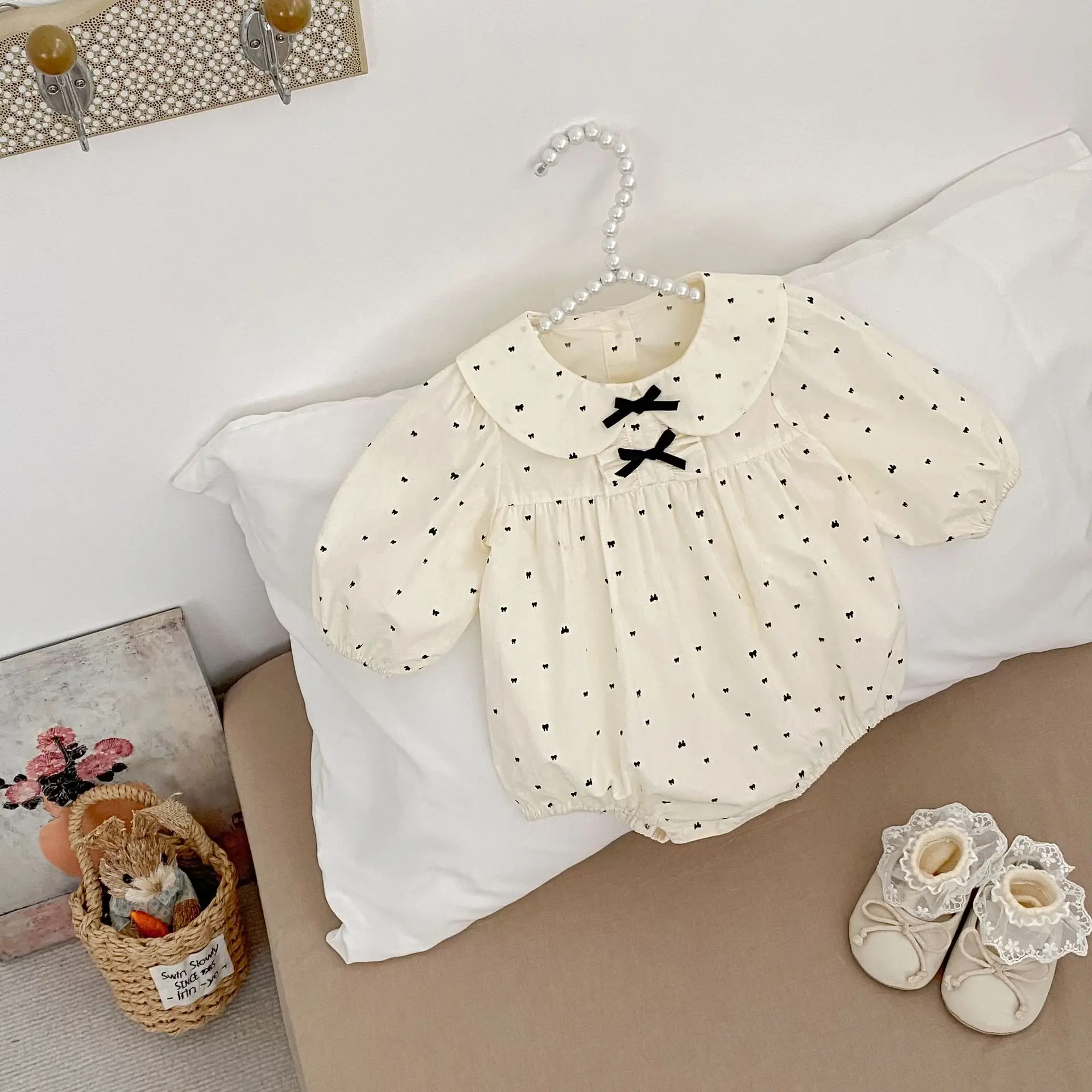 2026 Spring New Baby Girl Long Sleeve Bodysuit Girls Cute Bow Print Lapel Princess Jumpsuit Cotton Infant Clothes 0-24M
