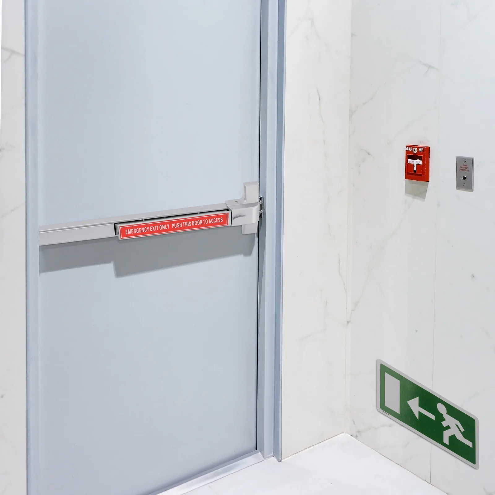 Hardware comercial de bloqueio de saída de aro à prova de fogo, barra de pressão de saída prateada de 65cm, fechadura de emergência de segurança contra incêndio com chaves-montagem de porta moderna