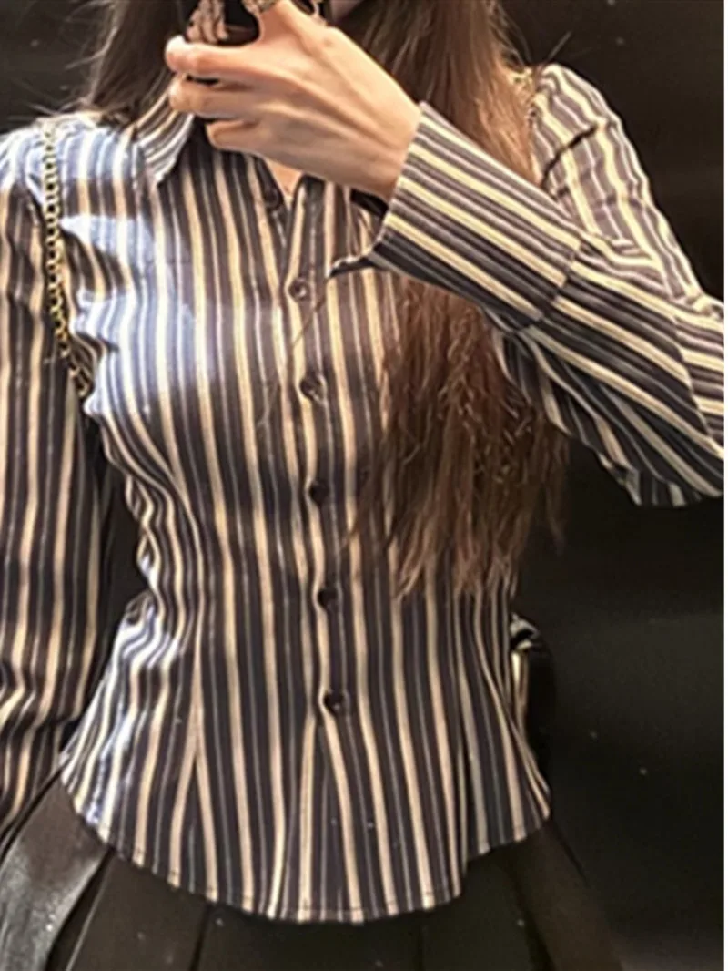 

Style 2024 Autumn American Polo Collar Single Breasted Long Sleeve Striped Shirt Women Cinching Waist Slim Casual Top 6SVB