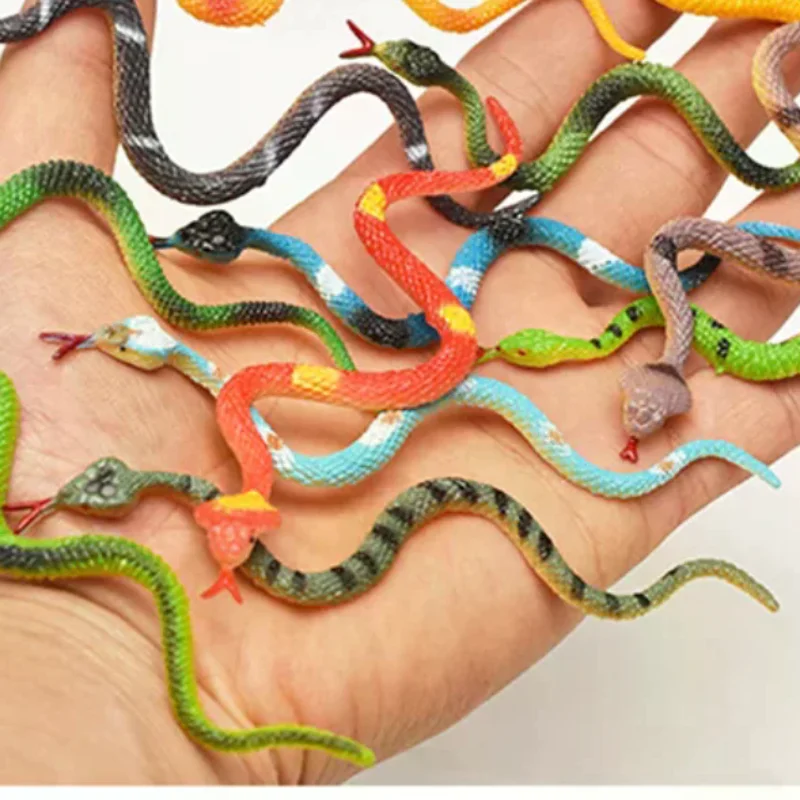 

Набор из 12 высокореалистичных пластиковых моделей змей: забавные и пугающие игрушки-розыгрыши для детей