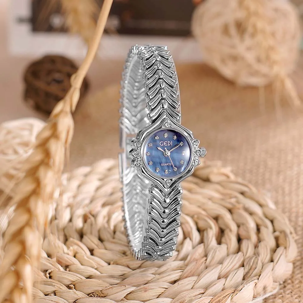 

Premium Ladies Quartz Watch Women's Fashion Wristwatch with Diamonds Mother-of-Pearl Subdial Fishtail Bracelet Luxury Design