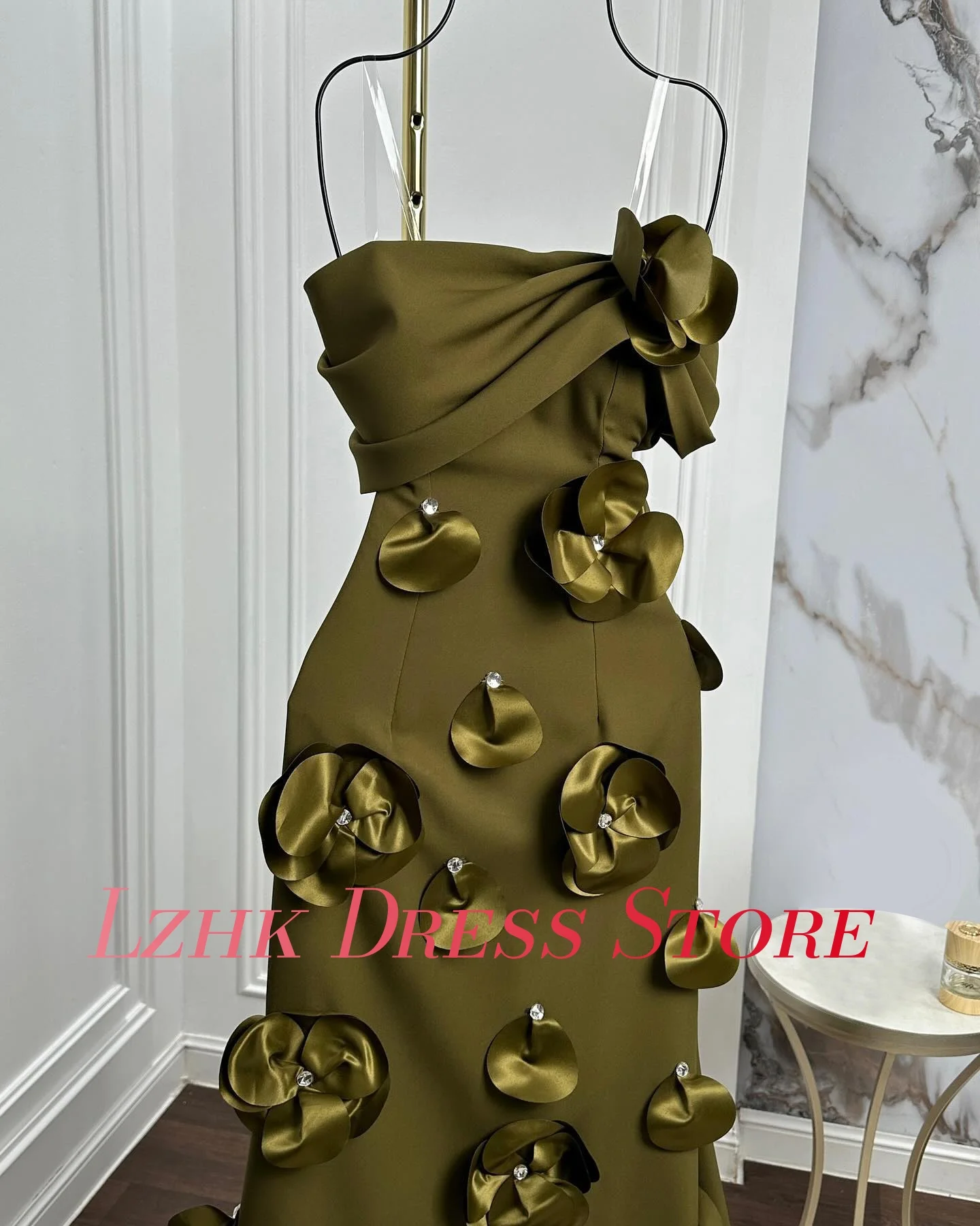 تخصيص مثير جيرسي ألف خط كريستال 3D الزهور مساء اللباس مزاجه أكمام حمالة الطابق طول فساتين المشاهير