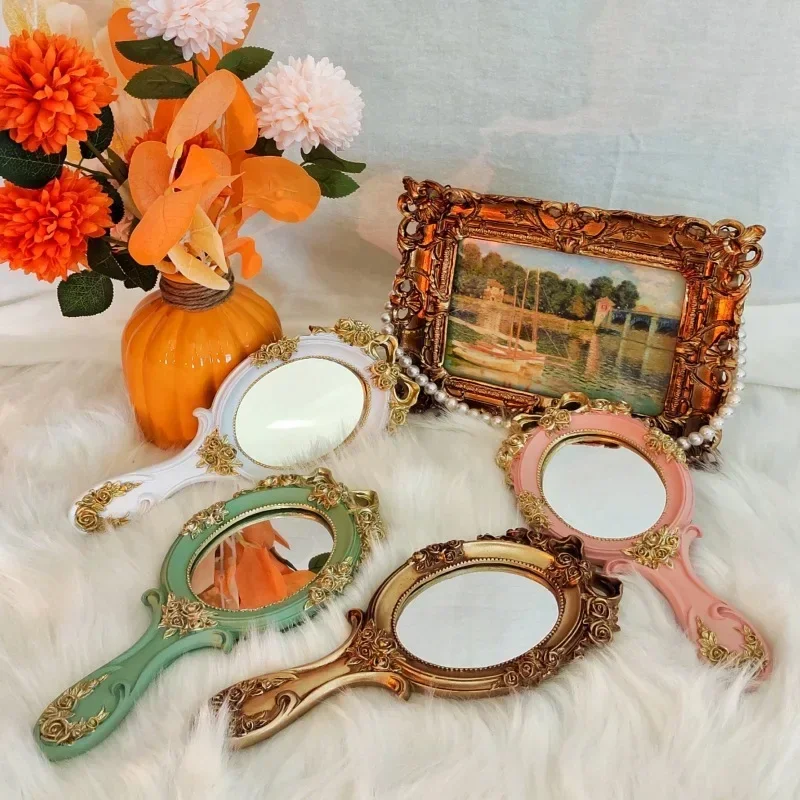 Small Handheld Makeup Mirror Vintage Portable Home Desk Mini Gold Mirror Vanity Bedroom Espelho De Maquiagem Asthetic Room Decor