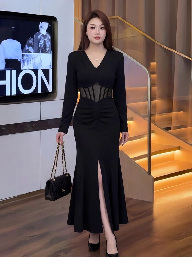 

Комплект из двух предметов: футболка с эффектом стройности и юбка А-силуэта с высокой талией для полных женщин, корейский стиль, для повседневной носки