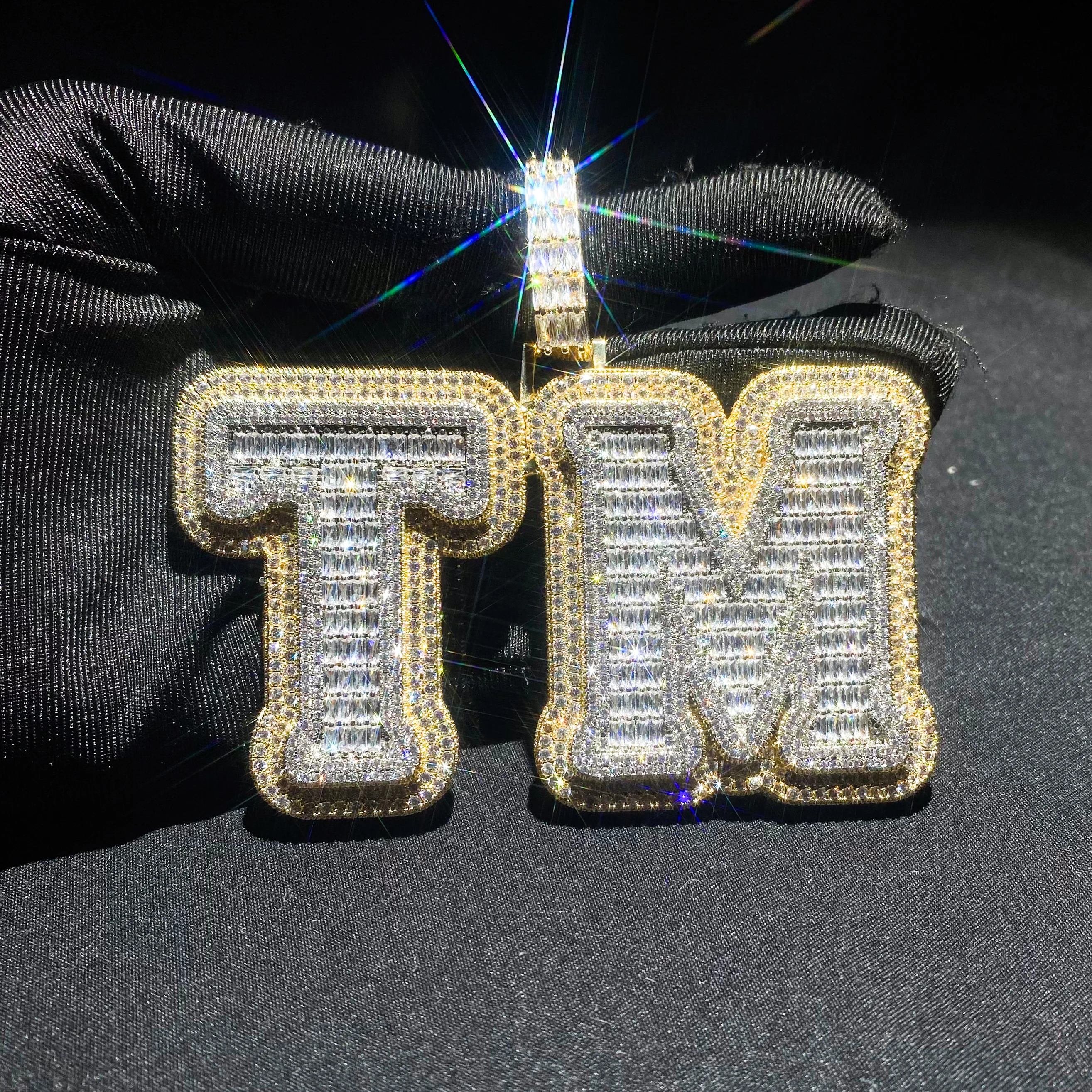 THE BLING KING Custom Big Baguettecz Initial Letter Name Pendant Necklace Micro Paved Out 5A Cubic Zirconia Chain Hiphop Jewelry