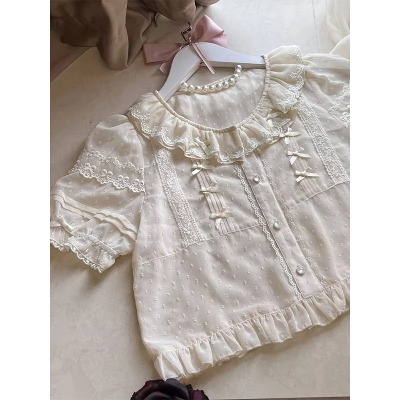 Camicie bianche Lolita giapponesi Donna Camicette in chiffon trasparente con fiocco in pizzo carino Kawaii Top estivi con design a maniche corte con volant vintage