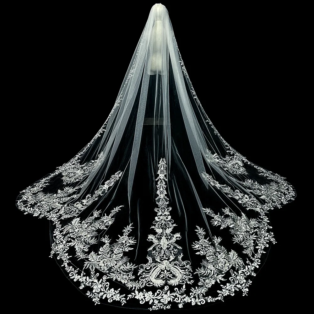 High Quality Floral Applique Long Wedding Veil 3.5m Bridal Veil Ivory Long Fancy Wedding Accessories Veil with Comb