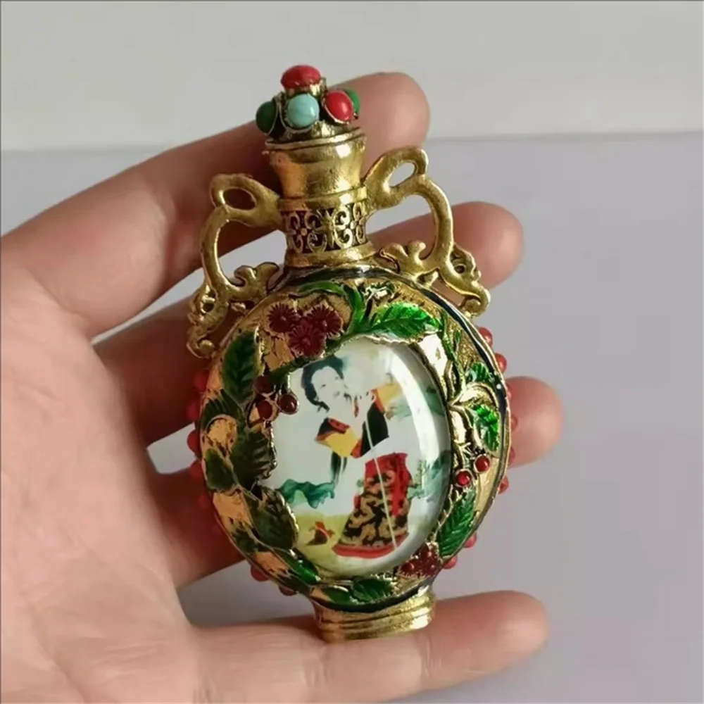 Luminous snuff bottle, classical beauty, characteristic handicraft, copper double-sided inner painting