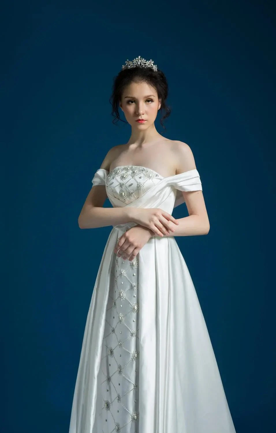 Luxury Off Shoulder Satin Wedding Dresses Appliques Pearls Mermaid Detachable Skirt Bridal Gowns Vestidos De Novia Customized