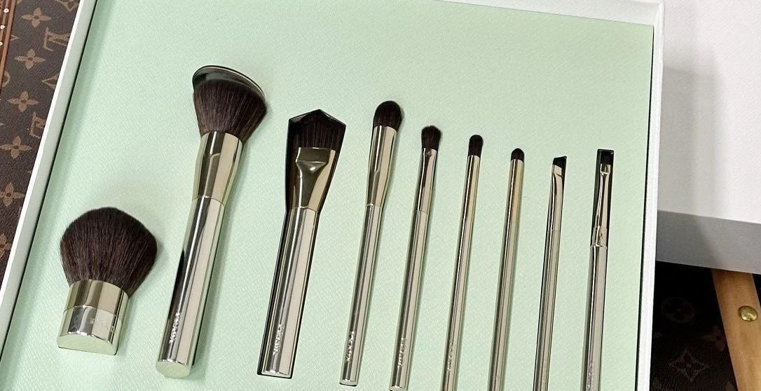 

Makeup brush set high-value exquisite gift box