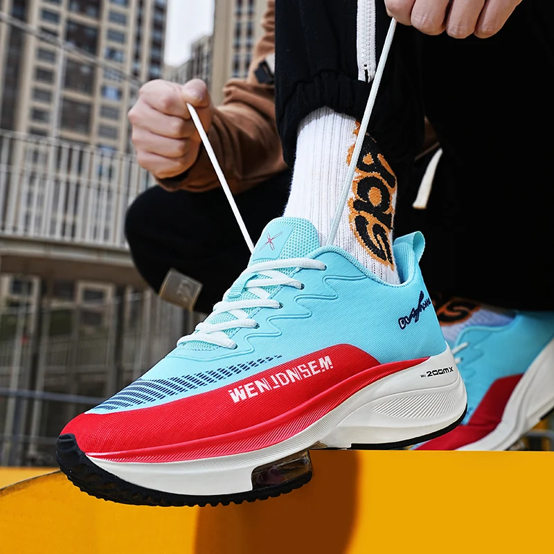 

Summer Men's Large Size Outdoor Marathon Running Shoes Breathable Mesh Low Top Shock Absorbing Air Cushion Casual Sports Shoes