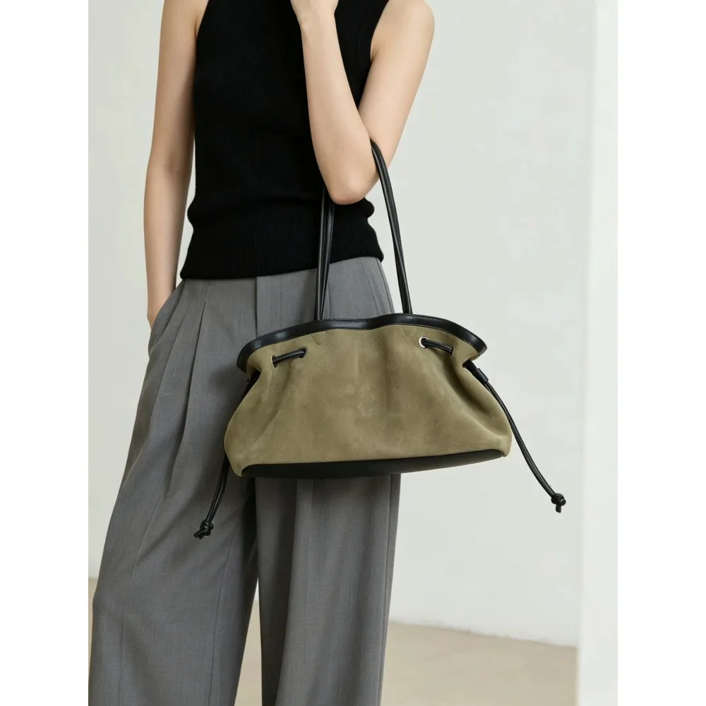 Niche Design Pleated Contrasting Underarm Color Large Capacity Shoulder Splicing Drawstring Lucky Bag Texture Unique and Simple