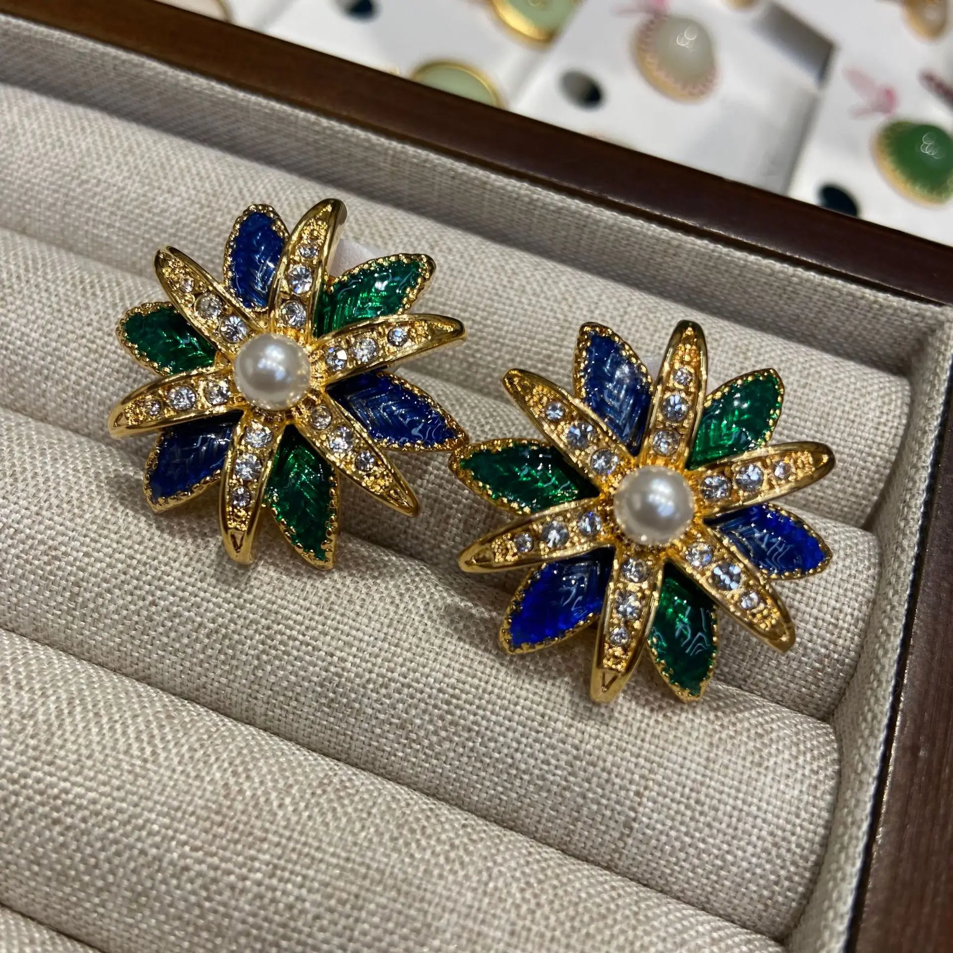 2025 Double Petals …