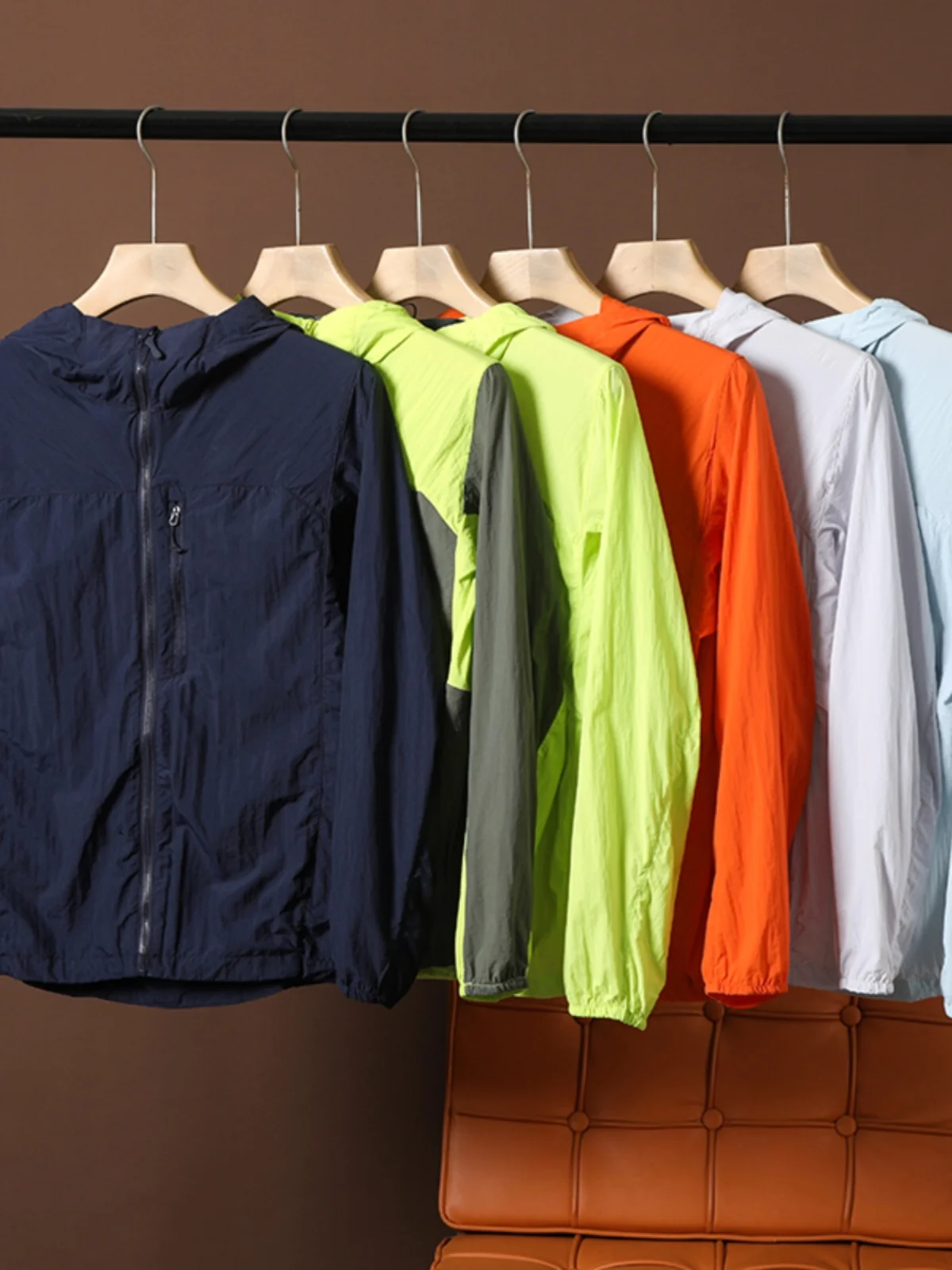 

You Yue Youth Outdoor Lightweight Breathable Water-Resistant UV Protection Hooded Jaet Men's Summer Faionable Coat