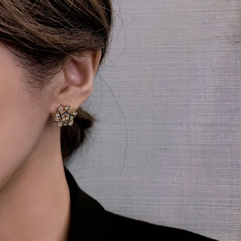 Rotating Diamond Flower Round Earrings for Women Korean Temperament High-end Fashion Stud Earring Luxury Designer Jewelry