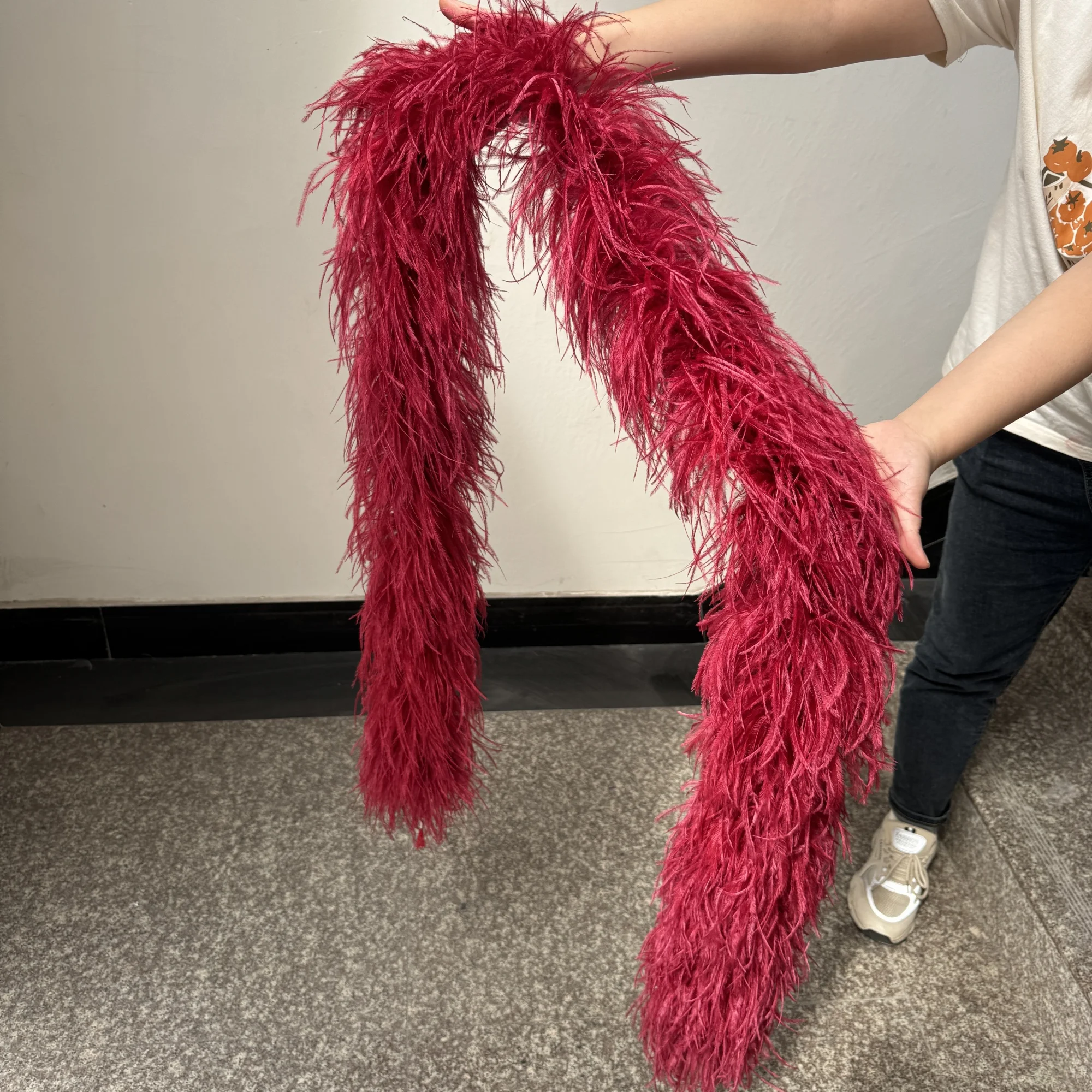 10PLY Ostrich Feather Boa 2M Red High Quality Ostrich Feather Trim Scarf Costume Fethers Shawl for Wedding Dress Decoration