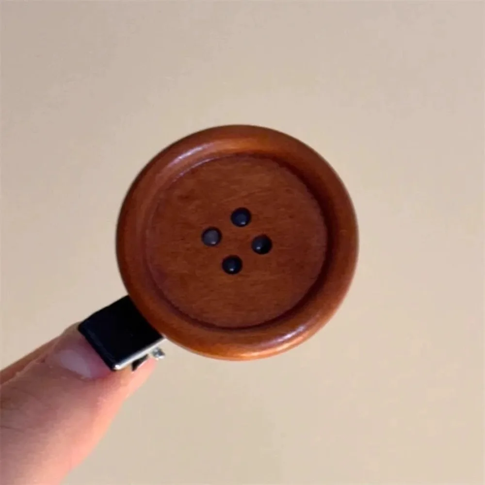 Retro Wood+Alloy Button Hair Clip Fashion Styling Brown Sweet Barrette Sweet Style Headdress Women Girls