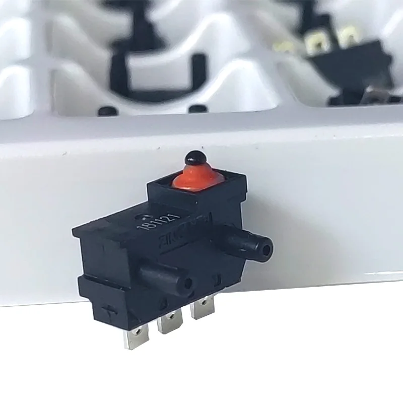 5 pz microinterruttore impermeabile DJI G-AG29 verticale piccolo limite interruttore di viaggio 3 Pin pistola di ricarica per auto serratura elettrica micro interruttore