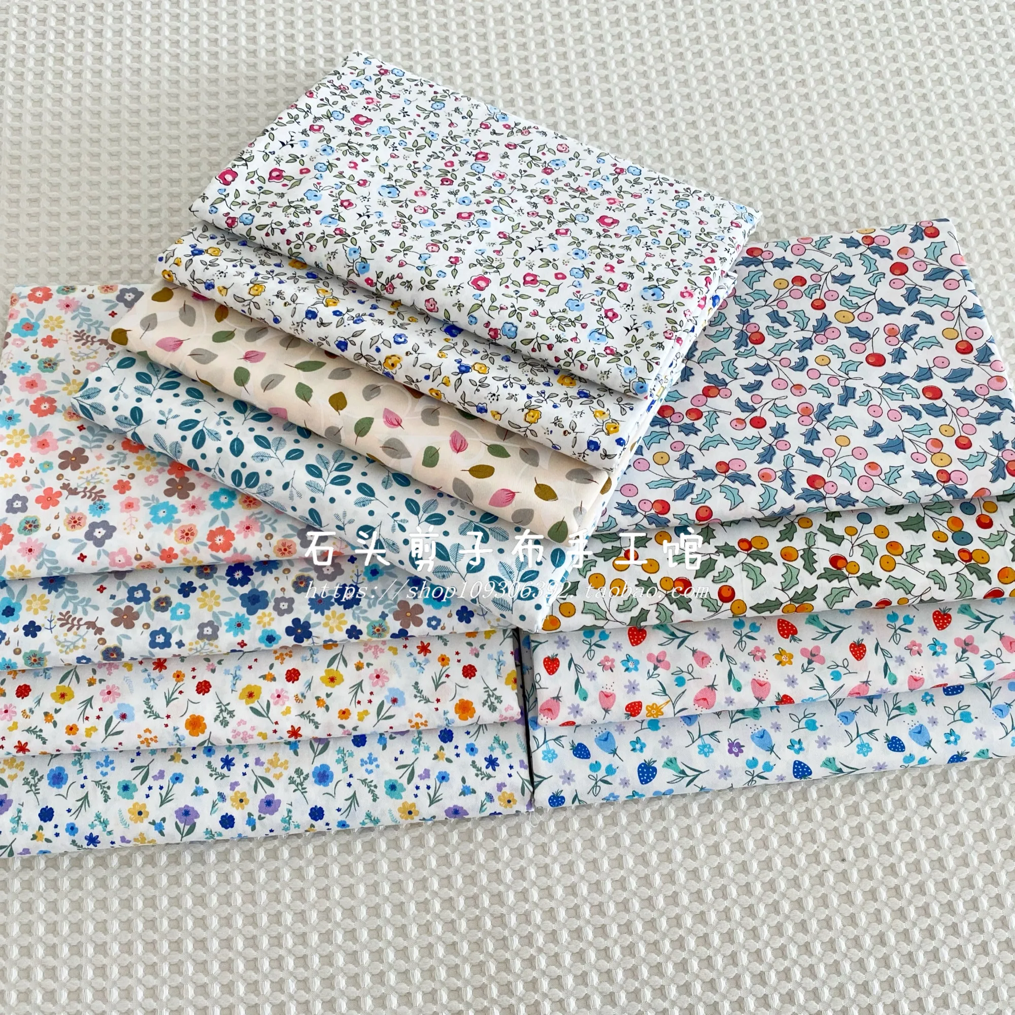 160x50cm Small Flower Series Christmas Twill Cotton Printing Fabric, Making Bedding Tablecloth DIY Decorative Sewing Cloth