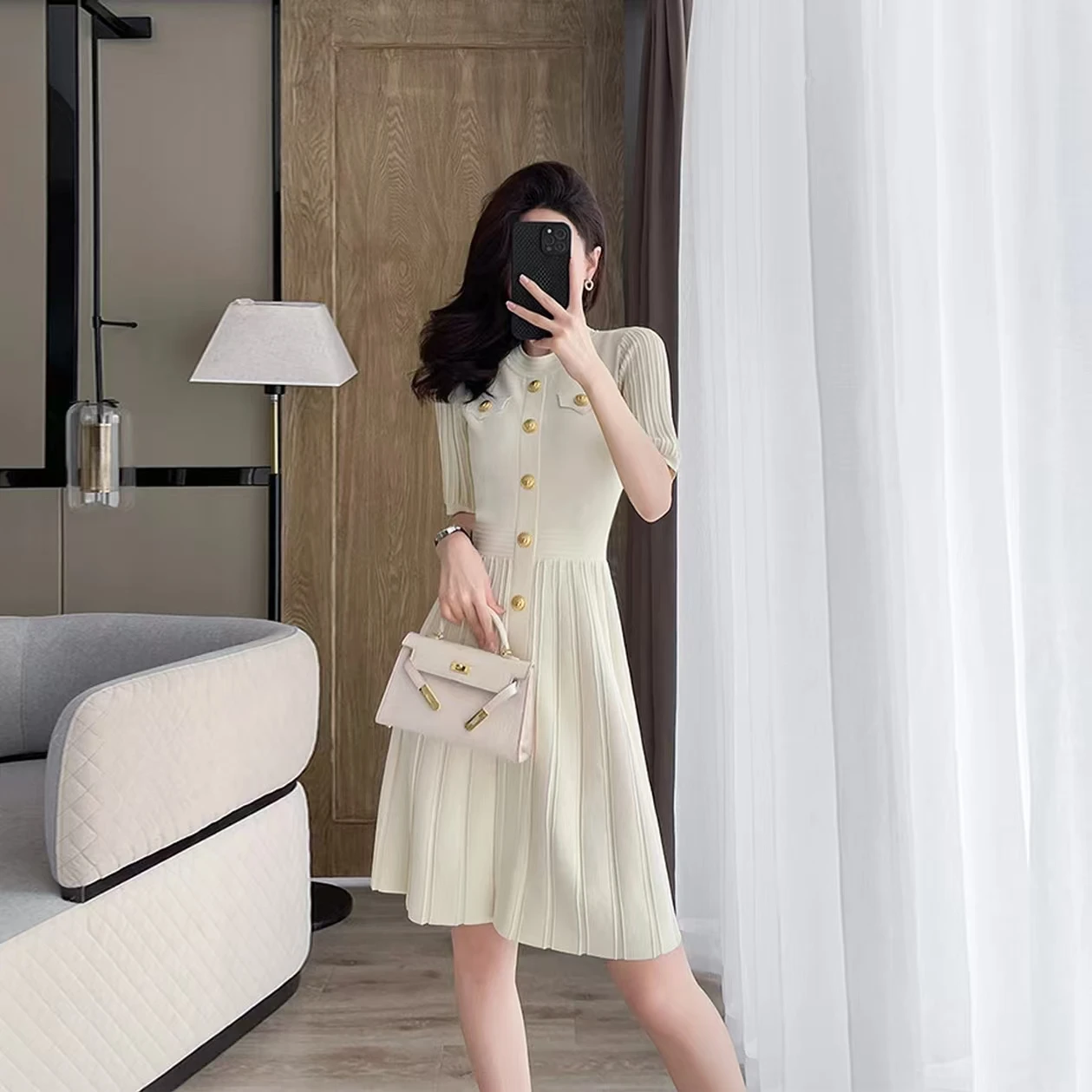 

Summer New Fashionable Temperament Commuting High-Quality Knitted Round Neck Slim Fit A-Line Short Sleeved Dress For Women