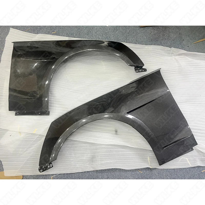 

Carbon Fiber Vented Front Fenders for Camaro 2016-2023