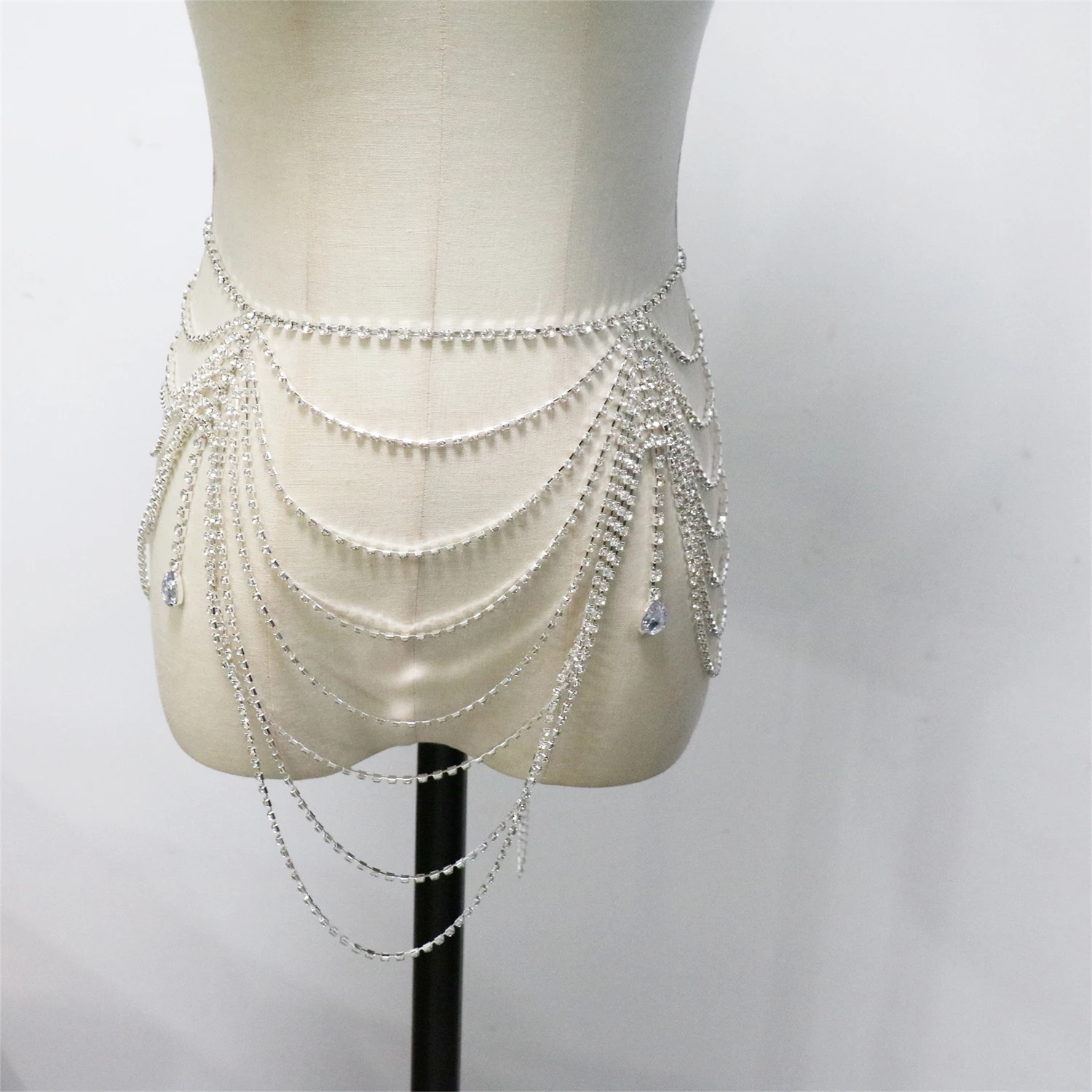 Neuer Damen-Gürtel mit mehrschichtigem Quastenanhänger, eleganter und sexy Bikini-Party-Gürtel, Accessoires, Körperschmuck – Detail 4