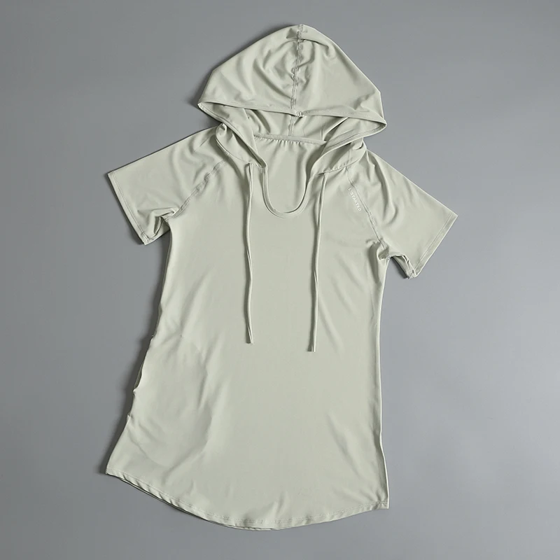 Las mujeres usan nalgas de longitud media de manga corta suelta de secado rápido adelgazante fitness correr camiseta traje de yoga