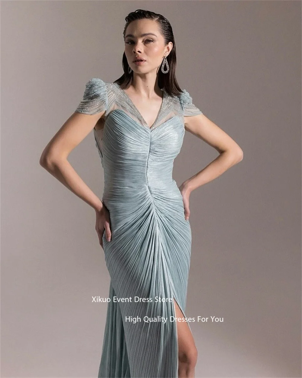 Xikuo lindo decote em v chiffon vestidos de noite ruched mangas boné vestido de baile shimmer alta fenda vestidos de ocasião especial personalizados