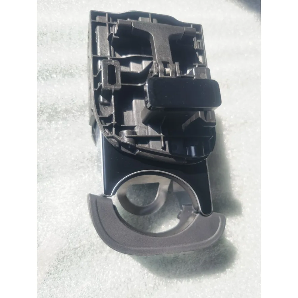 Brand New for Maxus G20 G10 G90 Seat Armrest Middle Row Seat Tea Cup Holder Assembly Genuine