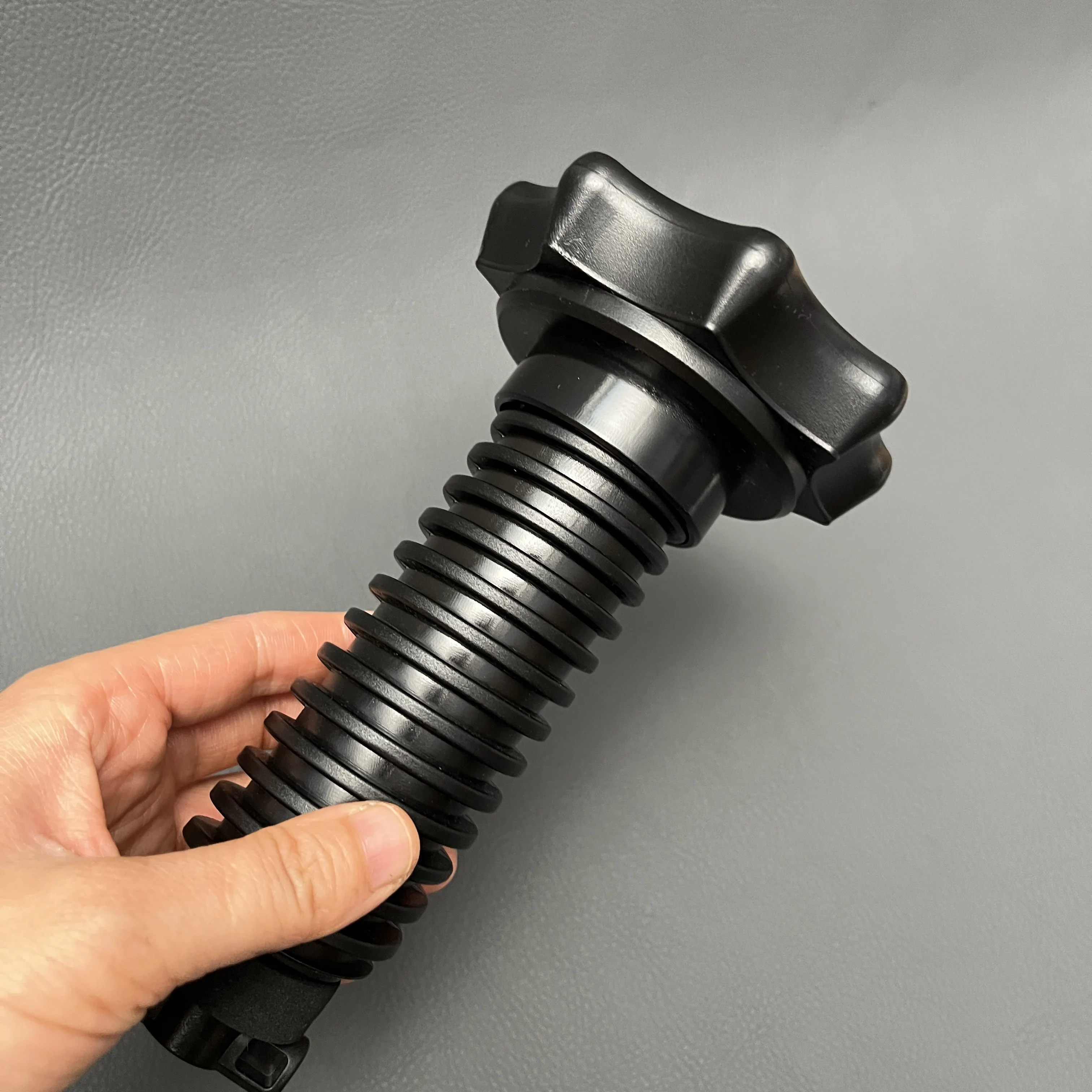 1K0803899A For Skoda Kamiq Yeti Spare Wheel Fixing Screw Spare Tire Screw 1KD 803 899A 1KD803899A