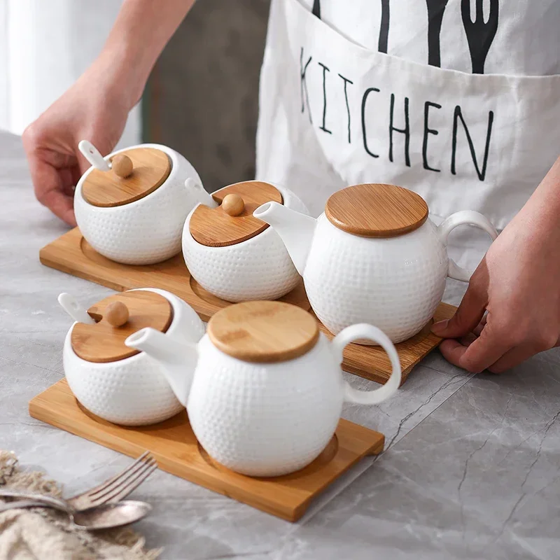 Pot d'assaisonnement en céramique avec cuillère, boîte en bois, bouteille d'assaisonnement, sucrier, casserole à sel domestique, fournitures de cuisine