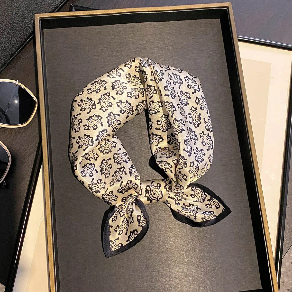 

53Cm 100% Pure Silk Square Scarf Women Mini Paisley Print Bandana Neckerchief Hair Scarf Headband Bag Accessory Luxury Soft Gift