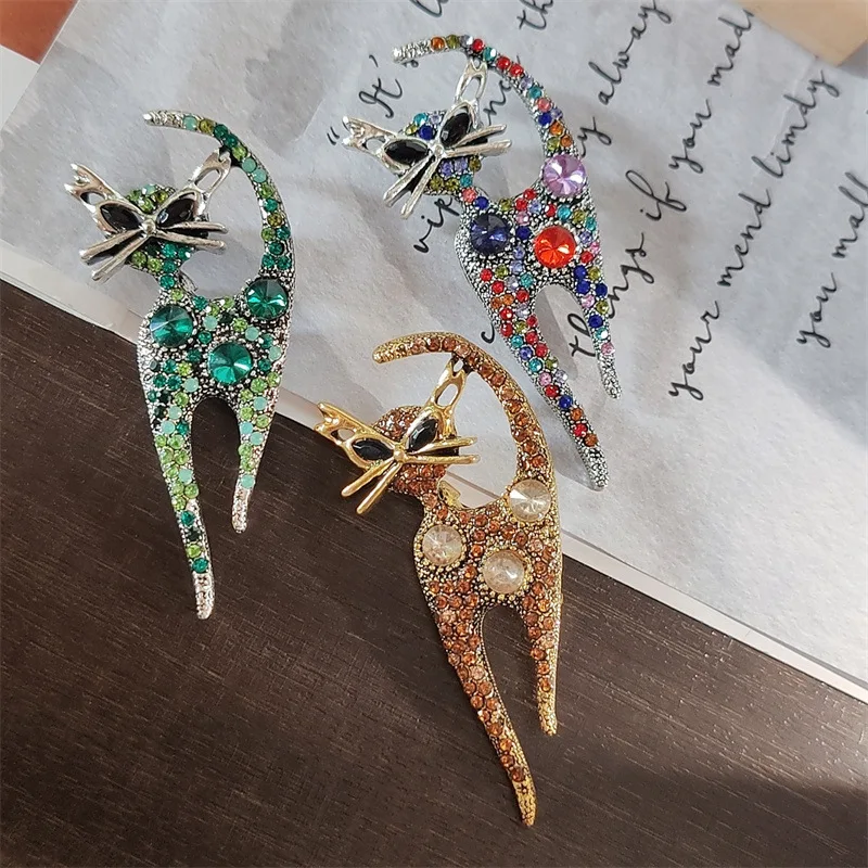 Retro Vintage Shiny Colorful Cat Brooch for Women Men Cool Kitten Animal Pins Suit Jewelry Accessories Party Gifts 2024 New