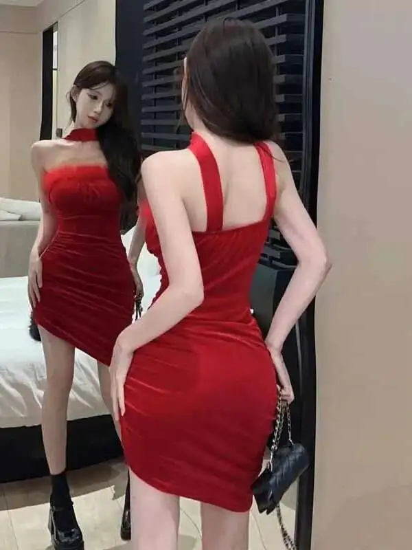 حار 2024 الصيف فتاة حمالة الفراء المرقعة الصلبة مثير فستان محكم التفصيل المرأة Cinching الخصر التفاف الورك سليم فستان قصير TUHH