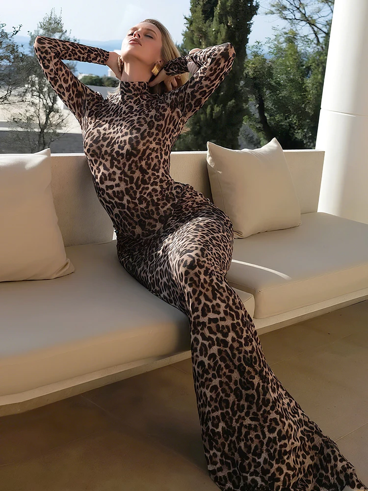 WEIRD PUSS كاليفورنيا تزلف طويل Sve مطبوعة عالية الياقة الدكتور المرأة التخسيس العصرية طويلة الدكتور في الهواء الطلق صيف 2025