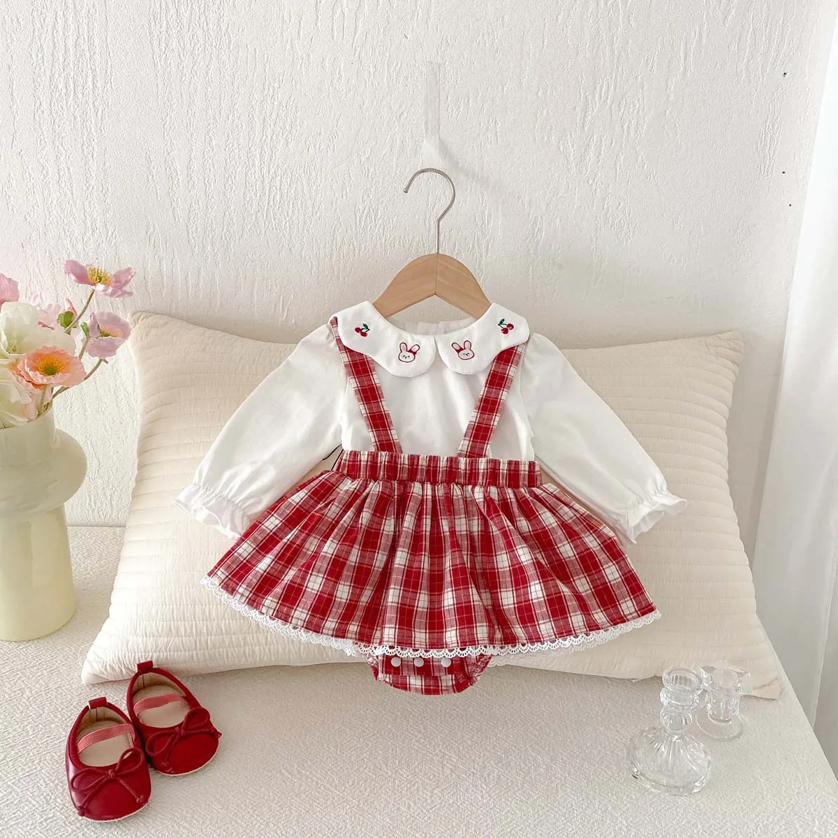 New Spring Dress Set for Girls 2026 Embroidered Doll Collar Top Checkered Strap Skirt Two Piece Set Baby Outerwear