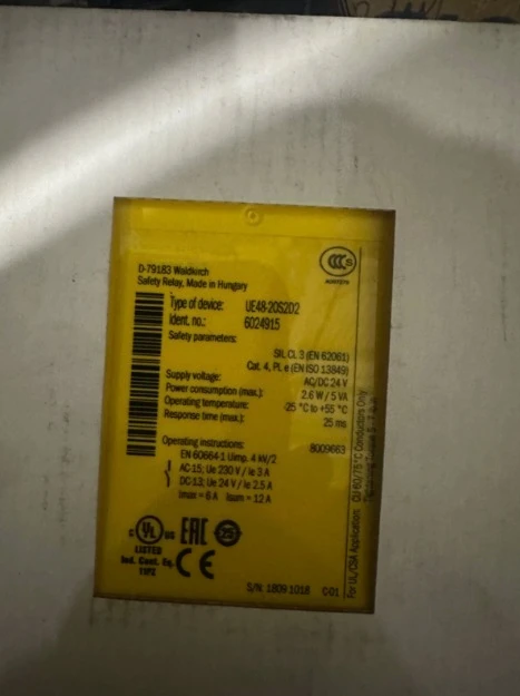 Brand New Original UE48-20S2D2 Safety Relay,UE48 20S2D2 Fast Delivey