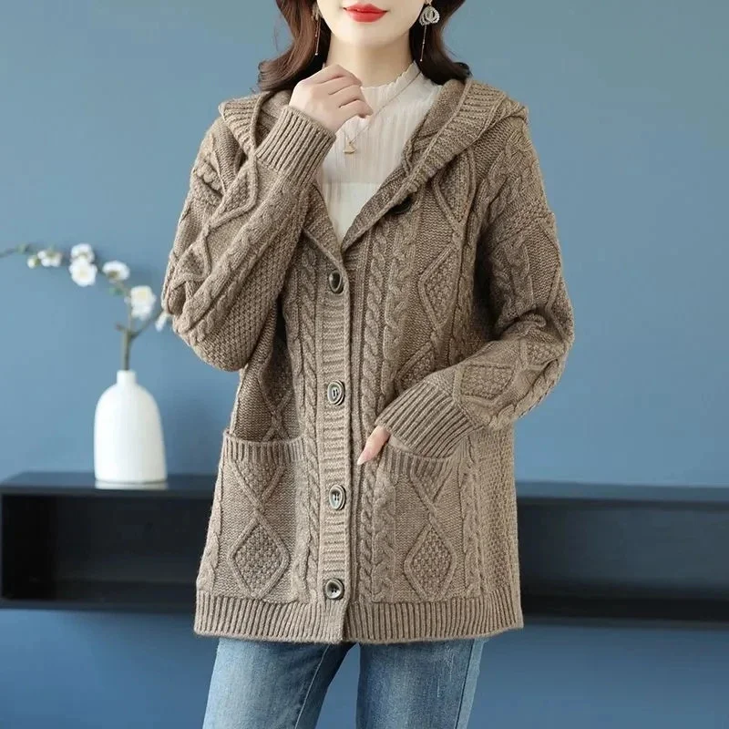 

2024 Autumn Winter Large Size New Thicken Sweaters Fashion Hooded Knitted Outerwear Women's Cardigan Sweater Knitting Jacket