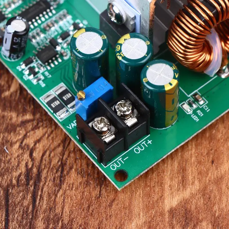 1Pcs DC 12-75V 20A Adjustable Buck Module MPPT Solar Charging Constant Voltage Constant Current Charging Module Power Module