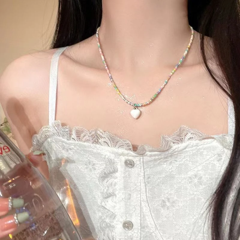 Playful Dopamine Colorful Heart Rice Bead Necklace for Women Trendy Charm Circular Resin Long Pendant Daily Wear Jewelry