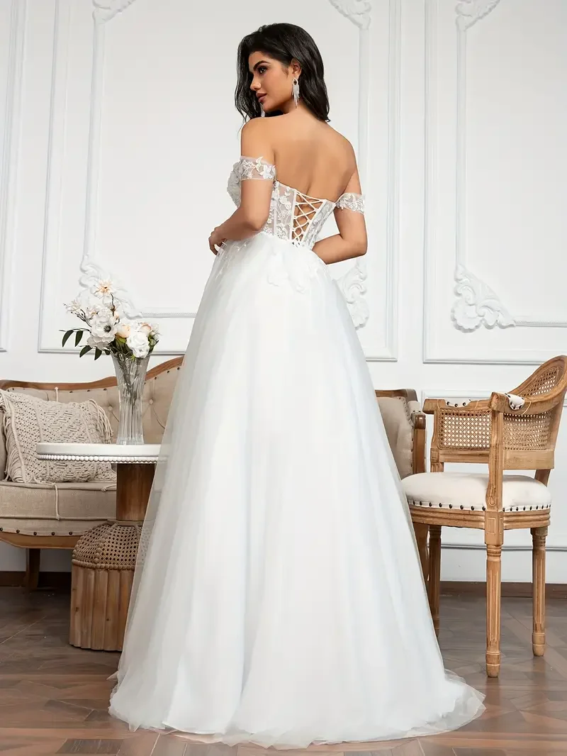 

Customized women's large skirt wedding dress with off shoulder white chiffonheart-shaped collar lace decoration backless design