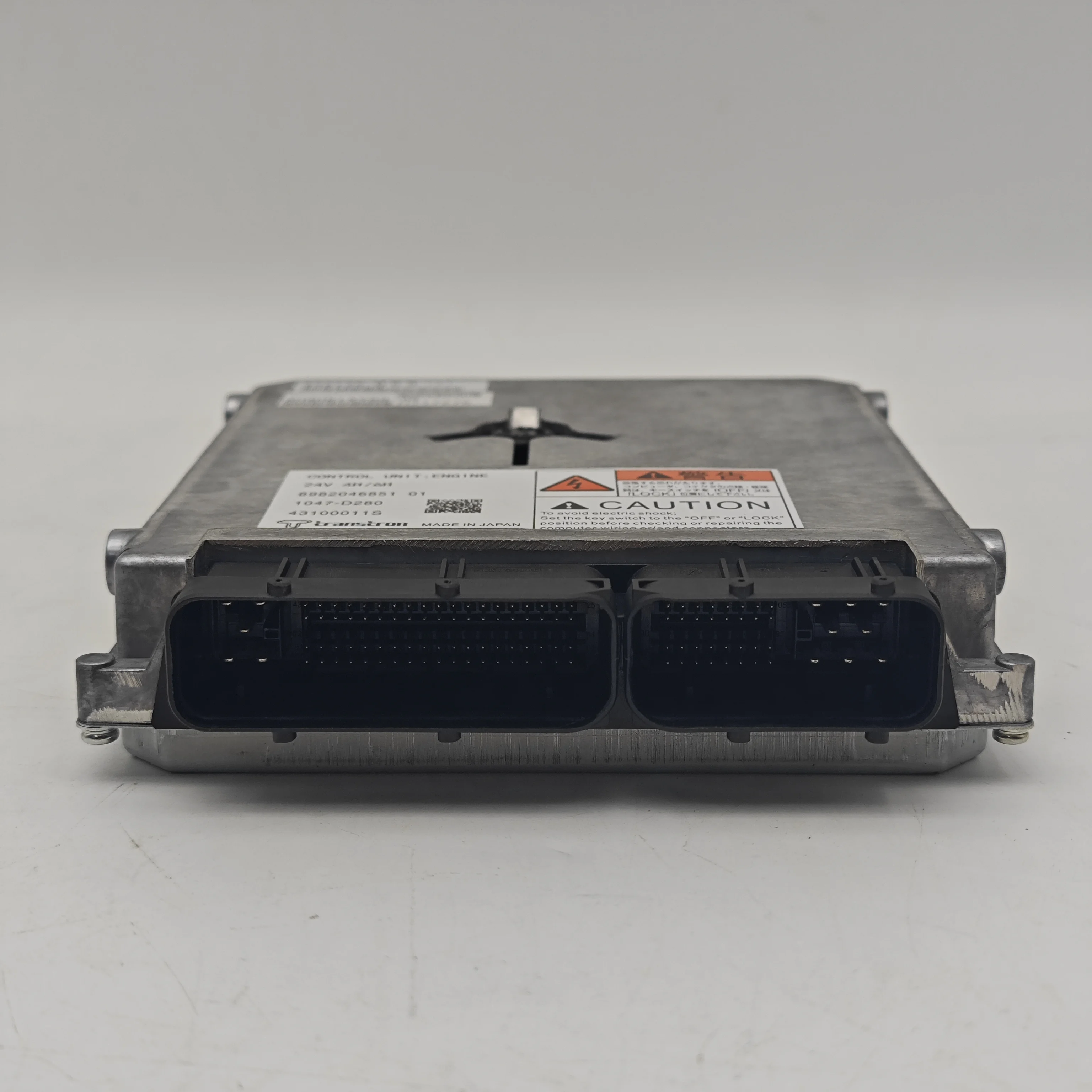 8982046851 8982224531 8982224530 8982224511 ECU ECM لشركة هيتاشي ZX200-3 ZX270-3 CASE CX350B سوميتومو حفارة ايسوزو 4HK1 6HK1