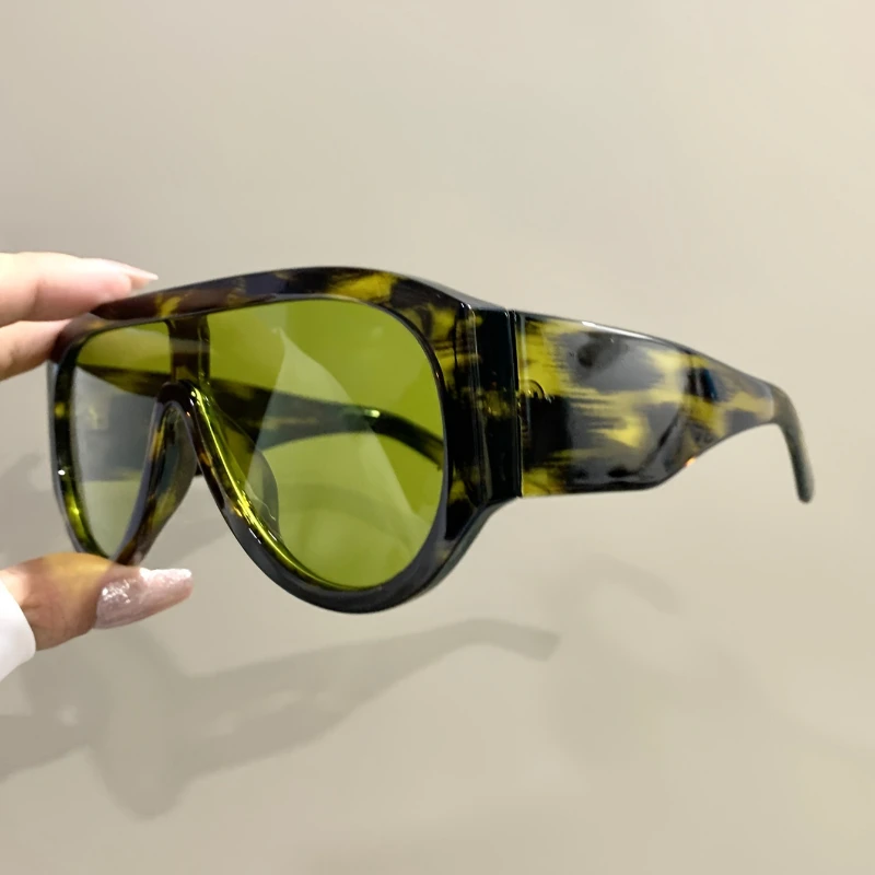 Retro Oversized Pilot Sunglasses Women Fashion Luxury Big Frame One Piece Gradient Green Sunglasses Round Classic Thick Shades