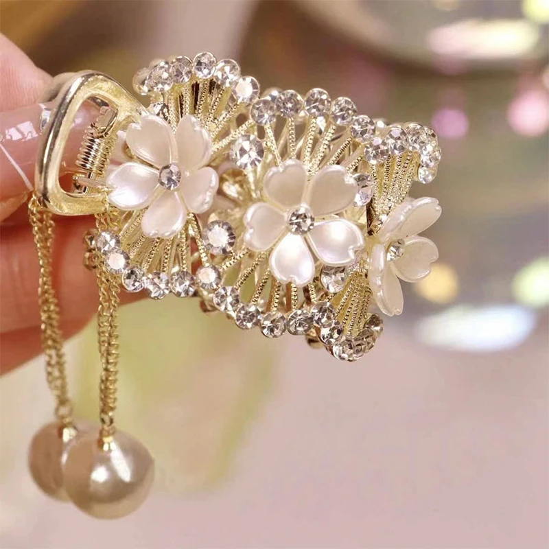 Fashion Rhinestone Tassel Pearl Hair Claws Flowers Hair Clip Women Barrettes Ponytail Holder Hairpins Hair Accessories Gifts